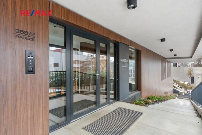 Pronájem bytu 2+kk, Praha - Radlice, U Komína, 54 m2