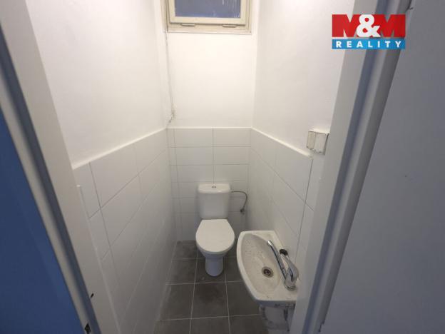 Pronájem kanceláře, Roudnice nad Labem, Purkyňovo náměstí, 120 m2