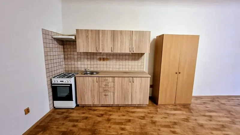 Pronájem bytu 2+kk, Jihlava, Komenského, 100 m2