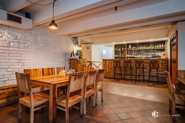 Prodej restaurace, Praha - Strašnice, Gutova, 301 m2