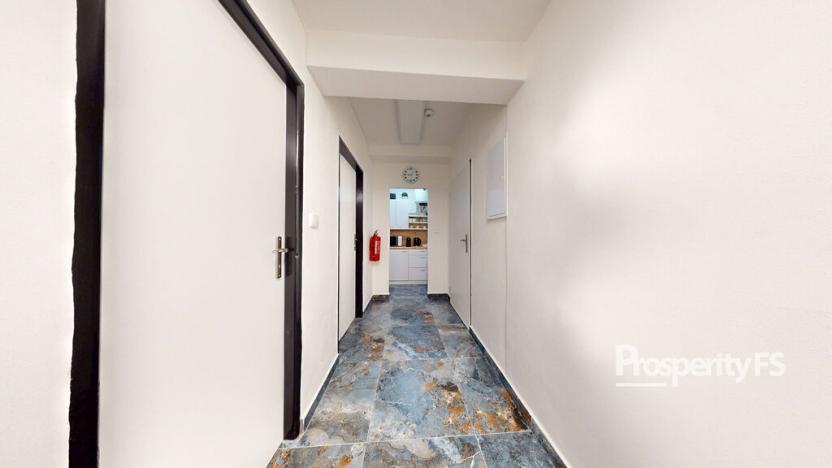 Pronájem komerční, Ústí nad Labem - Ústí nad Labem-centrum, Masarykova, 18 m2