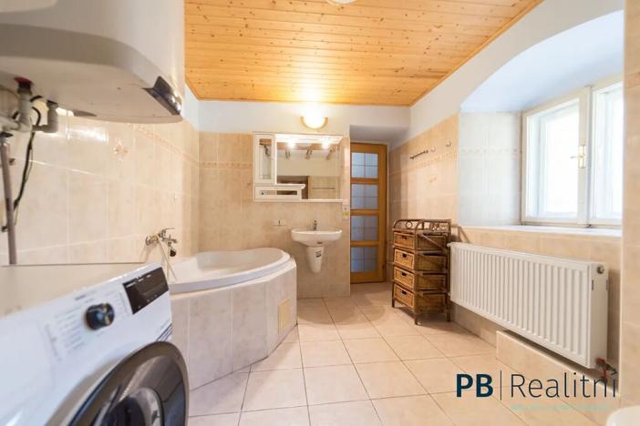 Prodej rodinného domu, Křemže, 450 m2