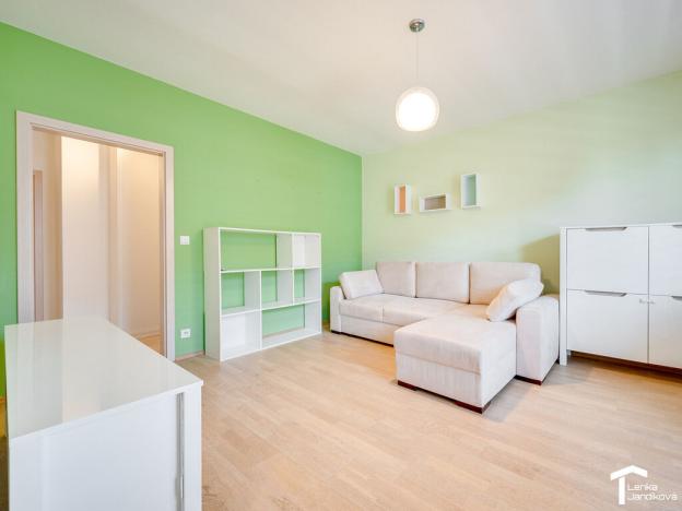 Pronájem bytu 2+kk, Pardubice - Trnová, Jozefa Gabčíka, 60 m2