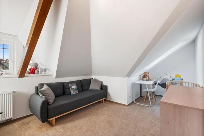 Pronájem rodinného domu, Praha - Kbely, Divišova, 187 m2