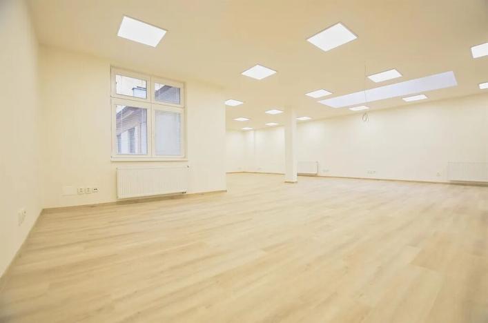 Pronájem kanceláře, Praha - Holešovice, Milady Horákové, 141 m2