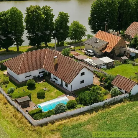 Prodej rodinného domu, Korno, 236 m2