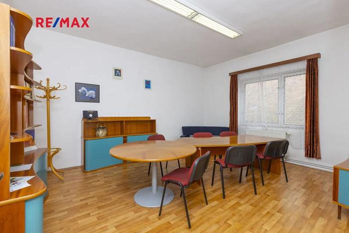 Prodej činžovního domu, Dašice, náměstí T. G. Masaryka, 957 m2