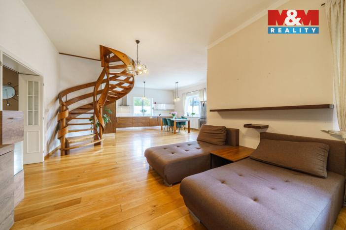 Pronájem rodinného domu, Karlovy Vary - Hůrky, Motýlí, 244 m2