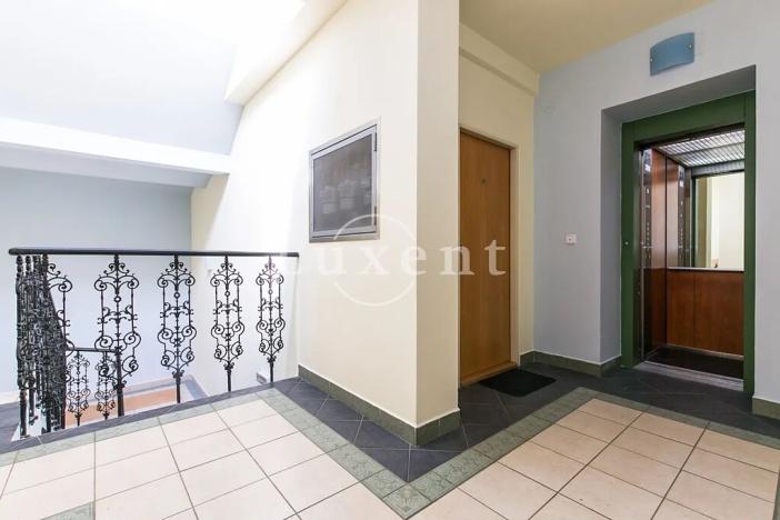 Pronájem bytu 2+kk, Praha - Holešovice, Dělnická, 63 m2