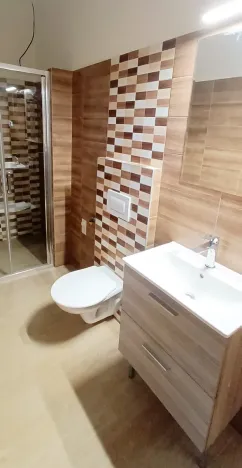 Pronájem obchodního prostoru, Frýdlant, Husova, 25 m2