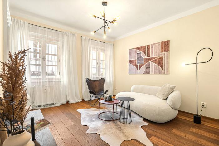 Prodej bytu 2+1, Praha - Malá Strana, Zámecká, 47 m2