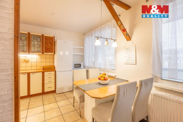 Prodej bytu 3+1, Louny, Školní, 68 m2