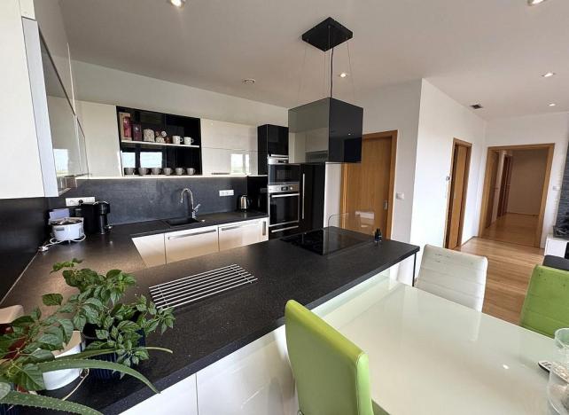 Prodej bytu 3+kk, Pohořelice, Znojemská, 115 m2