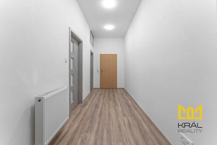 Pronájem bytu 3+kk, Praha - Vršovice, Krymská, 61 m2