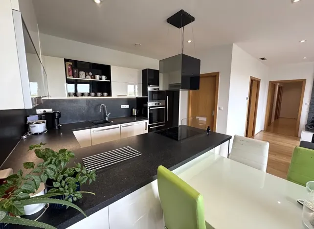 Prodej bytu 3+kk, Pohořelice, Znojemská, 115 m2