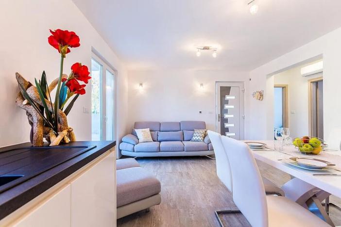 Prodej rodinného domu, Medulin, Chorvatsko, 120 m2