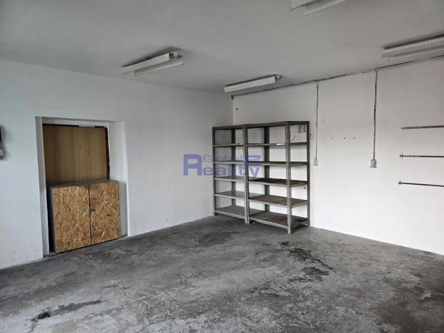 Pronájem garáže, Hradec Králové, Pražská třída, 35 m2