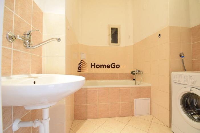 Pronájem bytu 2+1, Praha - Nusle, U gymnázia, 65 m2