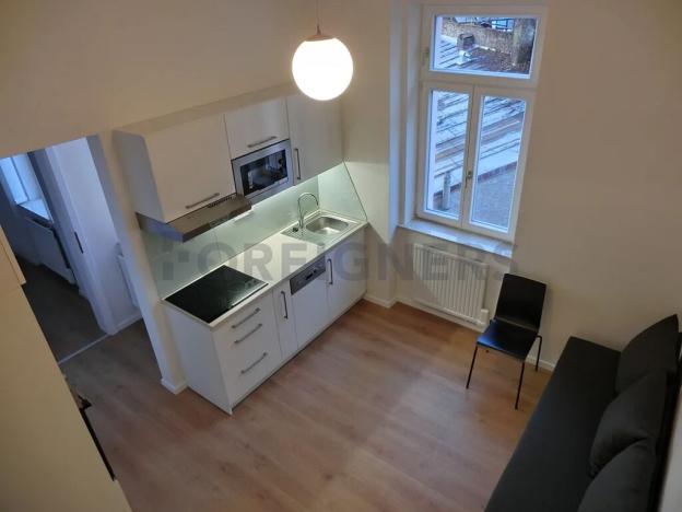 Pronájem bytu 2+kk, Praha - Žižkov, Ježkova, 37 m2