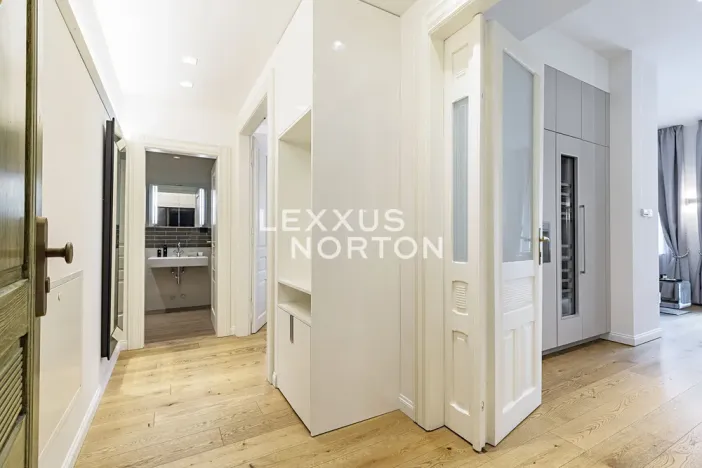 Prodej bytu 2+kk, Praha - Staré Město, Vězeňská, 62 m2