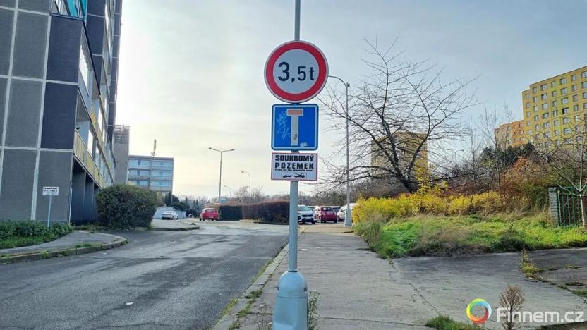 Prodej bytu 2+1, Praha - Řepy, Skuteckého, 47 m2