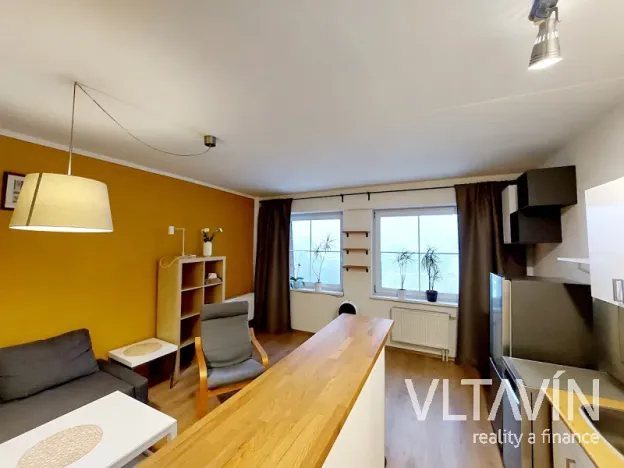 Pronájem bytu 2+kk, Kladno, Vojtěcha Lanny, 49 m2