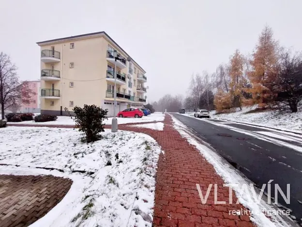 Pronájem bytu 2+kk, Kladno, Vojtěcha Lanny, 49 m2