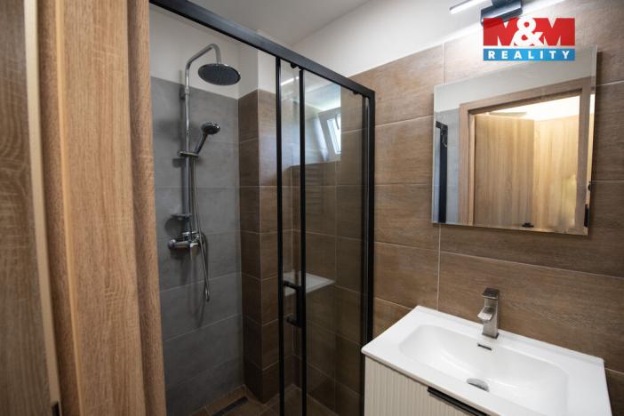 Pronájem bytu 1+kk, Pardubice - Svítkov, U Trojice, 24 m2