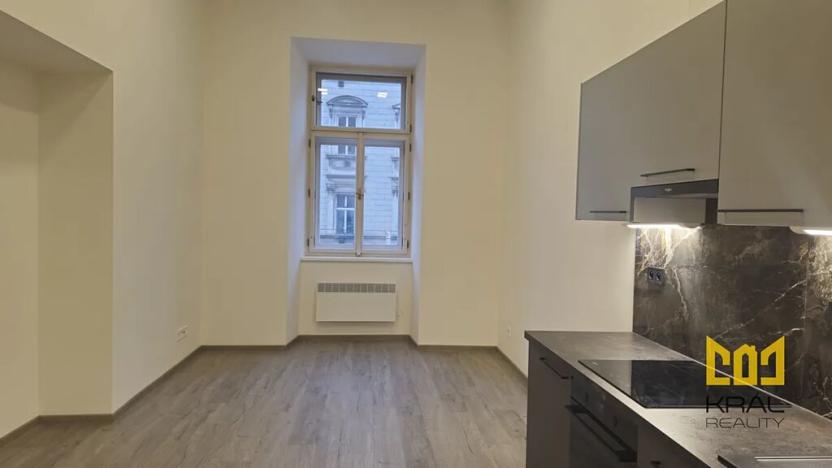 Pronájem bytu 2+kk, Praha - Smíchov, Nádražní, 52 m2