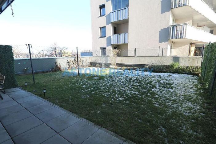 Pronájem bytu 2+kk, Praha - Strašnice, Zvěřinova, 121 m2