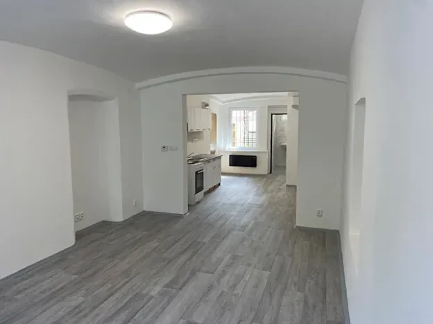 Pronájem bytu 1+kk, Teplice, Souběžná, 50 m2