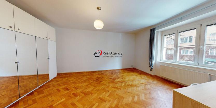 Pronájem bytu 2+1, Praha - Vršovice, Tolstého, 56 m2