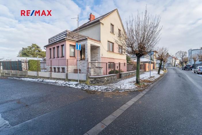 Prodej rodinného domu, Kolín, Zborovská, 180 m2