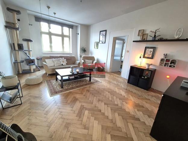 Pronájem bytu 2+1, Tábor, nám. F. Křižíka, 70 m2