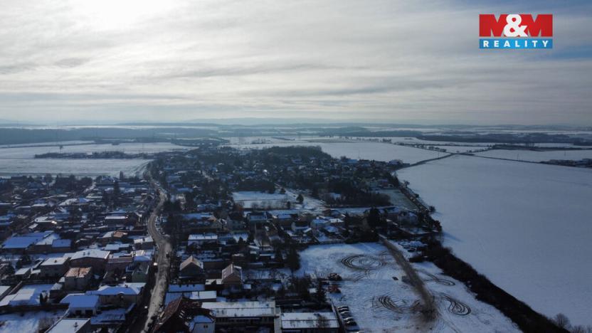Pronájem komerčního pozemku, Ořech, Karlštejnská, 360 m2