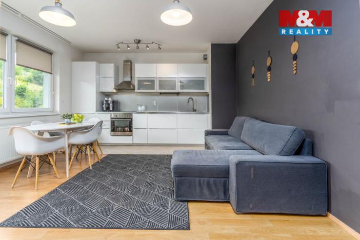 Pronájem bytu 2+kk, Praha, Mantovská, 50 m2