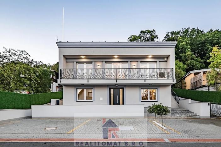 Prodej rodinného domu, Praha - Komořany, Pod lesem, 175 m2