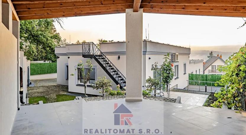 Prodej rodinného domu, Praha - Komořany, Pod lesem, 175 m2