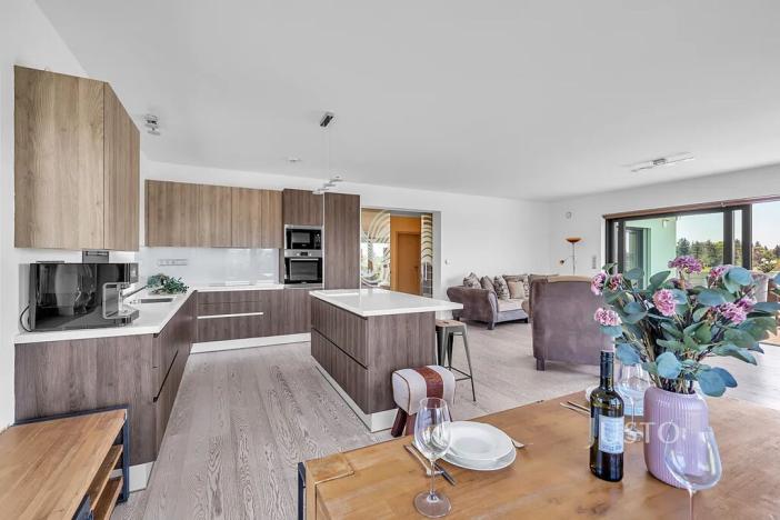 Prodej vily, Stará Huť, 188 m2