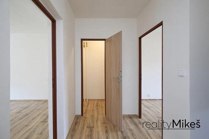 Prodej bytu 3+1, Železný Brod, Na Vápence, 73 m2