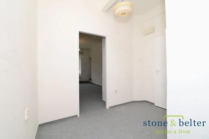 Pronájem bytu 1+kk, Praha - Smíchov, Holečkova, 25 m2