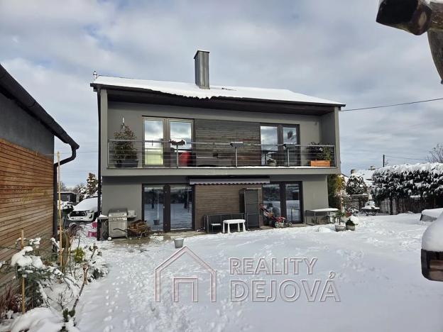 Prodej rodinného domu, Hrabyně, 180 m2