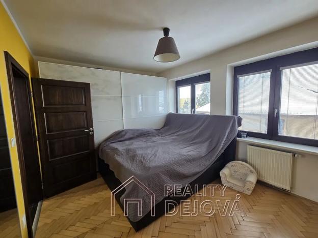 Prodej rodinného domu, Hrabyně, 180 m2