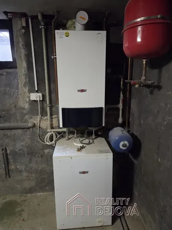 Prodej rodinného domu, Hrabyně, 180 m2