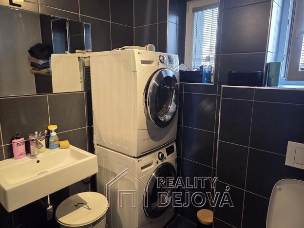 Prodej rodinného domu, Hrabyně, 180 m2