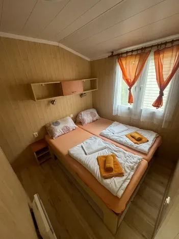 Prodej ubytování, Františkovy Lázně, Jezerní, 8786 m2