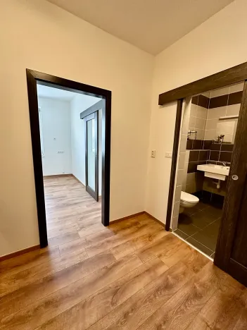 Pronájem bytu 2+kk, Praha - Suchdol, Suchdolské náměstí, 30 m2