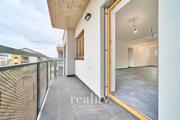 Pronájem bytu 2+kk, Znojmo, Hrušňová, 60 m2