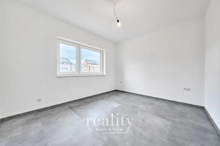 Pronájem bytu 2+kk, Znojmo, Hrušňová, 60 m2