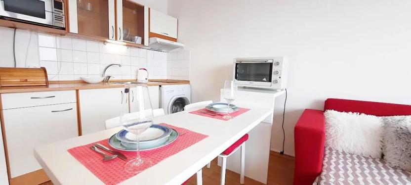 Pronájem bytu 1+kk, Brno, Sevastopolská, 38 m2